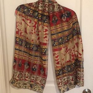 Vintage Italian Floral scarf (Size 13 1/2” x 59”)